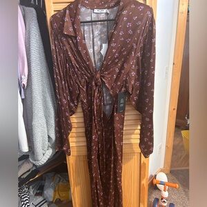NA-KD brown floral dress. Size 8